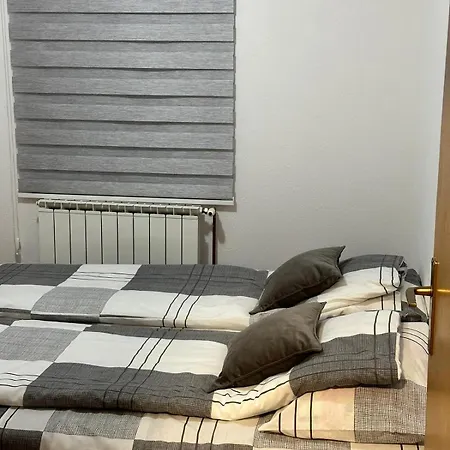 Elit Lux 3 *